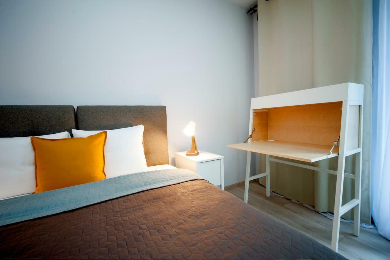 Very Berry - Maratonska 3 - Business Apartment, Garden, Check In 24H Poznań Exterior foto